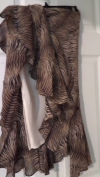 Liz Claiborne Animal Print Asymmetrical Skirt Sz 10 Fully lined Invisibl… - Picture 6 of 6